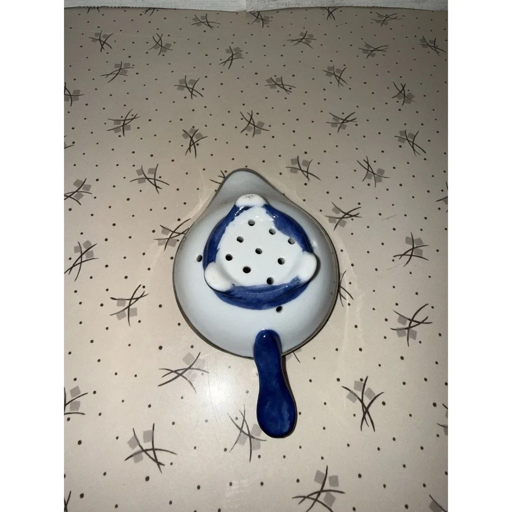 Bombay‎ Blue White & Silver Porcelain Tea Strainer Arabesque